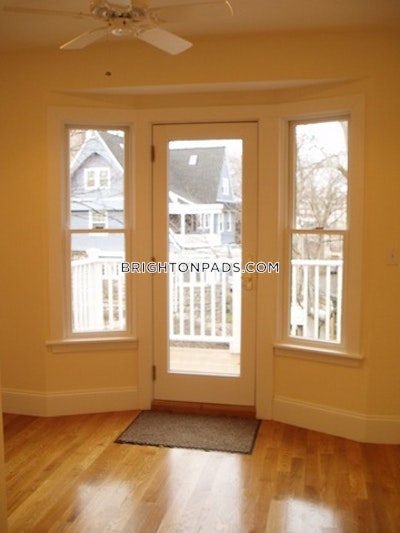 Brighton 2 Bed 1 Bath BOSTON Boston - $2,750