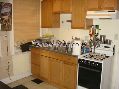 North End Apartment for rent 3 Bedrooms 1 Bath Boston - $5,025