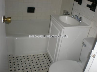 Brookline Apartment for rent 1 Bedroom 1 Bath  Coolidge Corner - $2,930 No Fee