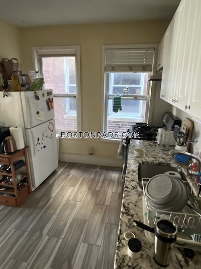 Mission Hill 3 Beds 1 Bath Boston - $3,900