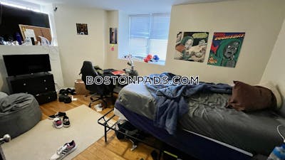 Mission Hill 5 Beds 2 Baths Boston - $6,000 50% Fee