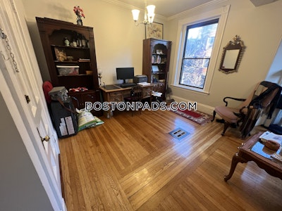 Back Bay 1 Bed 1 Bath Boston - $4,500