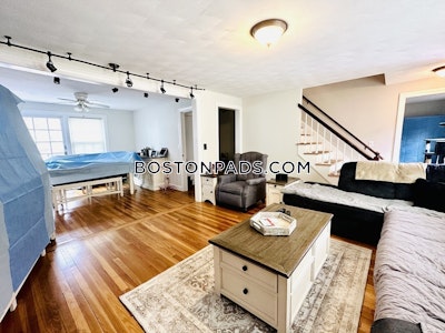 Brookline 3 Beds 3 Baths  Chestnut Hill - $5,400