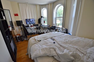 Back Bay Fantastic 3 bed apartment in the heart of Boston, Close to everything.  Boston - $5,100