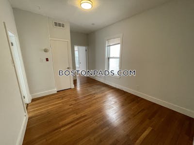 Dorchester 1 Bed 1 Bath on Hancock Street in Dorchester Boston - $2,075