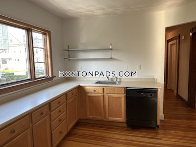 Medford 3 Bed 1 Bath MEDFORD  Tufts - $3,825