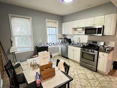 Allston Spacious 3 bed 2 bath apartment in Allston, Best deal in town! Boston - $4,200