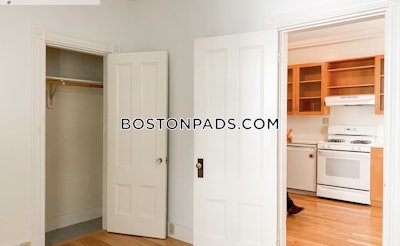 Brookline 3 Beds 1.5 Baths  Brookline Hills - $3,700