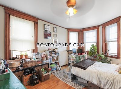 East Boston Apartment for rent 3 Bedrooms 1 Bath Boston - $3,200