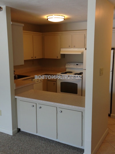 Stoneham Apartment for rent Studio 1 Bath - $1,695 75% Fee